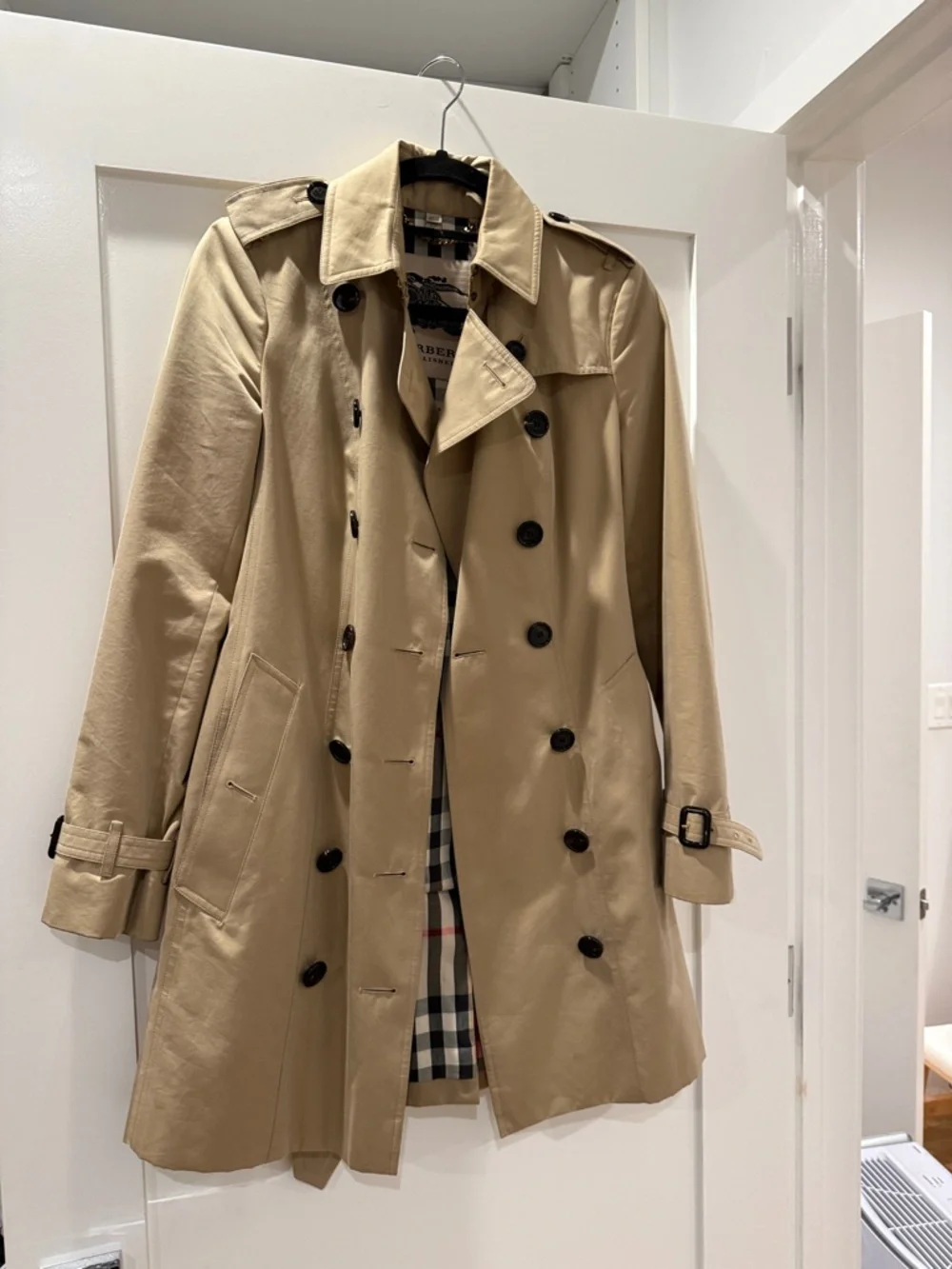Burberry sandringham trench coat - Picture 2 of 13